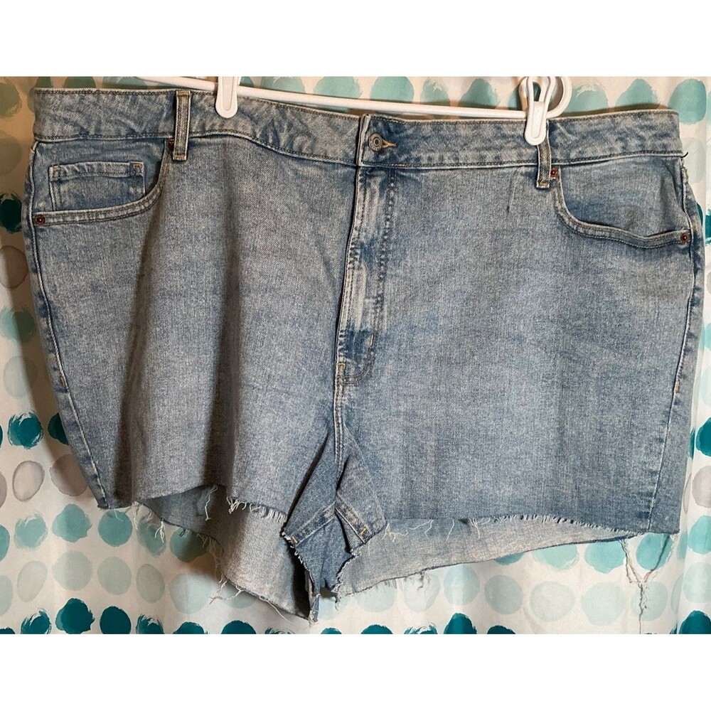 NWOT Old Navy Women Plus Size Blue Jean Denim Shorts 26W High Rise OG Straight